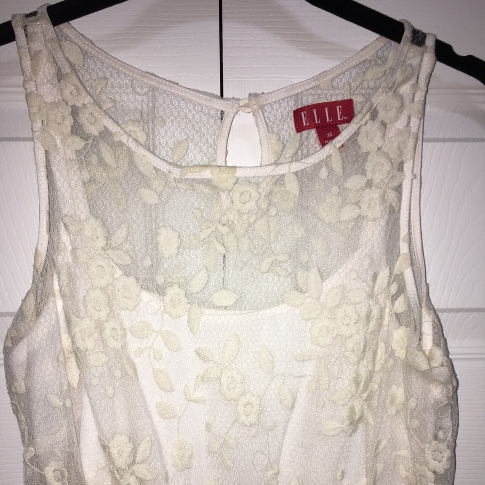 ELEGANT ELLE LACE DRESS-LIKE NEW CONDITION-CUTE AND COMFORTABLE. LOVE IT ❤️ - Picture 8 of 9